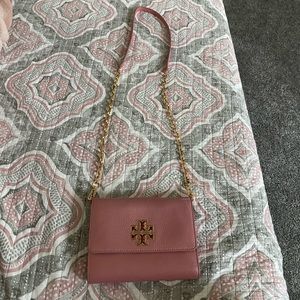 Tory Burch Chain wallet crossbody